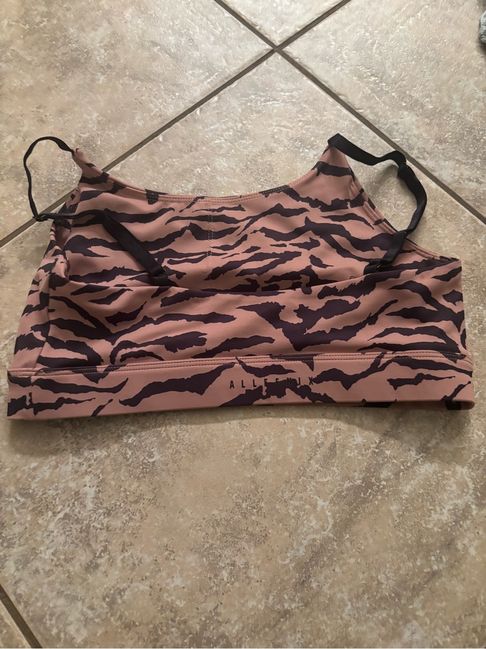 Allfenix  Tiger-Stripe Sports Bra M
